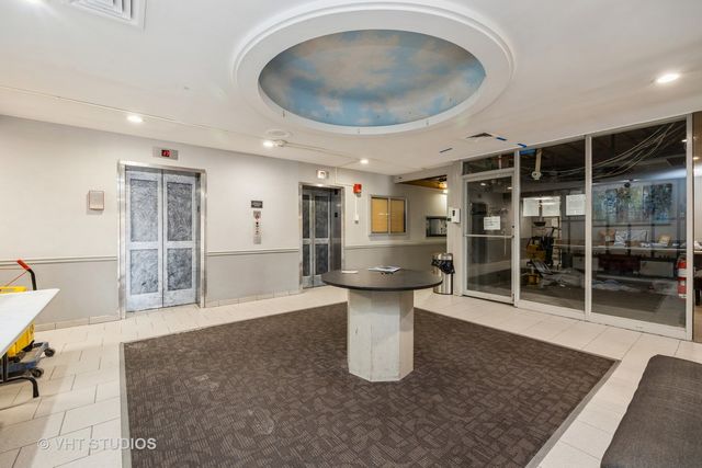 7234 W North Avenue 701, Elmwood Park, IL 60707