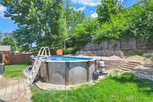 524 Carolyn Drive, Miamisburg, OH 45342