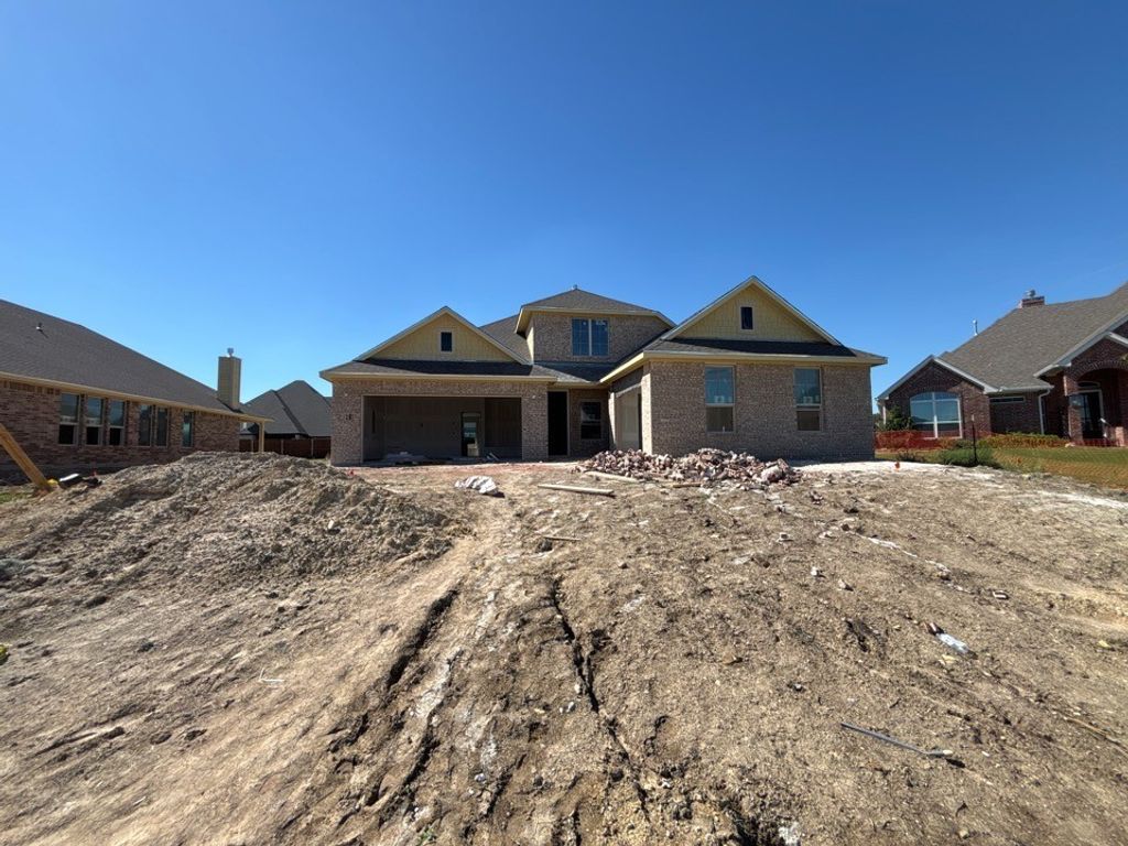 1001 Nogalito Avenue, Crowley, TX 76036