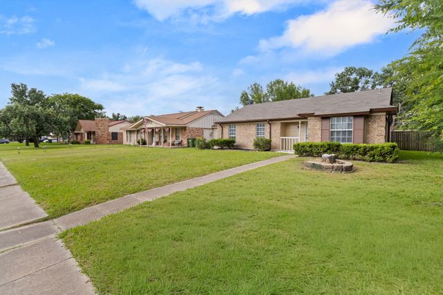 707 Shadybrook Lane, Seagoville, TX 75159