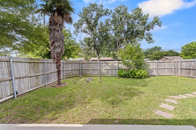 707 Shadybrook Lane, Seagoville, TX 75159