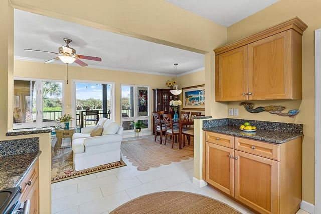 5020 Harmony Circle 203, Vero Beach, FL 32967