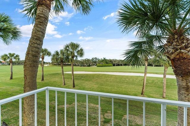 5020 Harmony Circle 203, Vero Beach, FL 32967