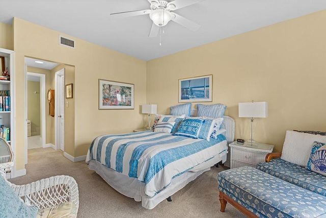 5020 Harmony Circle 203, Vero Beach, FL 32967