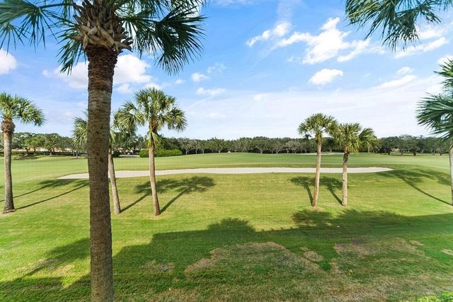 5020 Harmony Circle 203, Vero Beach, FL 32967