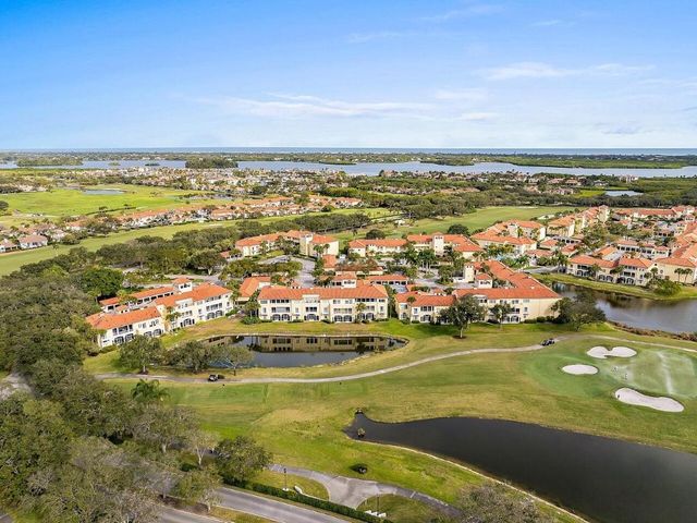 5020 Harmony Circle 203, Vero Beach, FL 32967