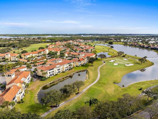 5020 Harmony Circle 203, Vero Beach, FL 32967