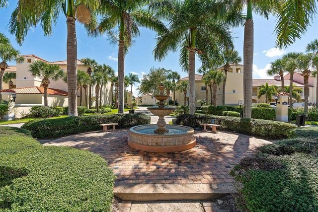 5020 Harmony Circle 203, Vero Beach, FL 32967