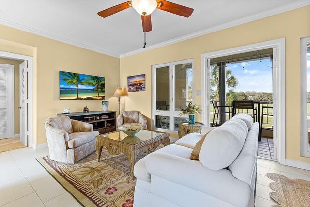 5020 Harmony Circle 203, Vero Beach, FL 32967