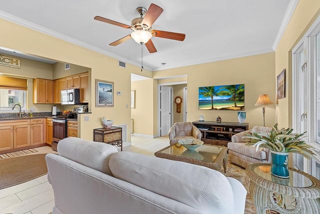 5020 Harmony Circle 203, Vero Beach, FL 32967