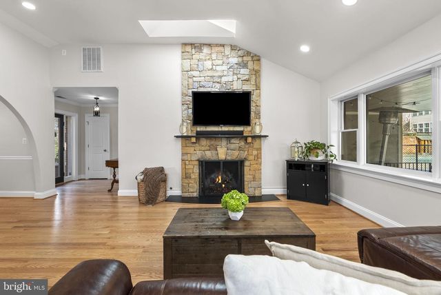 6415 SHADY LN, Falls Church, VA 22042