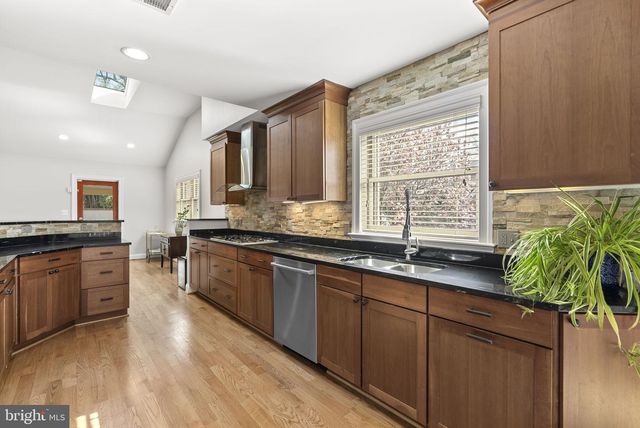 6415 SHADY LN, Falls Church, VA 22042