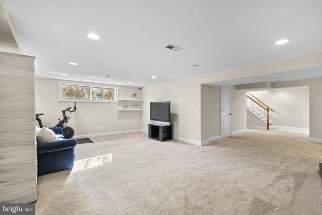 6415 SHADY LN, Falls Church, VA 22042