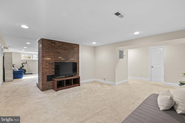 6415 SHADY LN, Falls Church, VA 22042