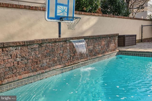 6415 SHADY LN, Falls Church, VA 22042