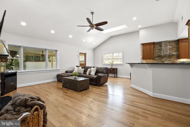 6415 SHADY LN, Falls Church, VA 22042