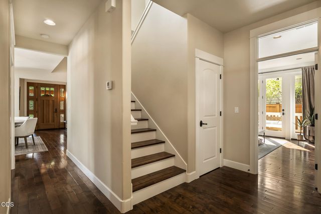2215 NW High Lakes Loop, Bend, OR 97703