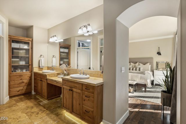 2215 NW High Lakes Loop, Bend, OR 97703