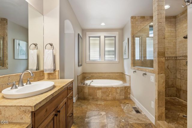 2215 NW High Lakes Loop, Bend, OR 97703