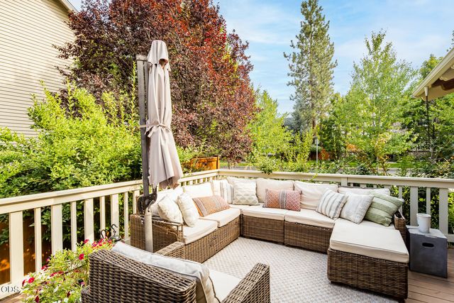 2215 NW High Lakes Loop, Bend, OR 97703