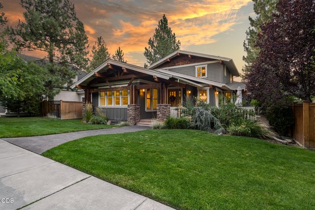 2215 NW High Lakes Loop, Bend, OR 97703