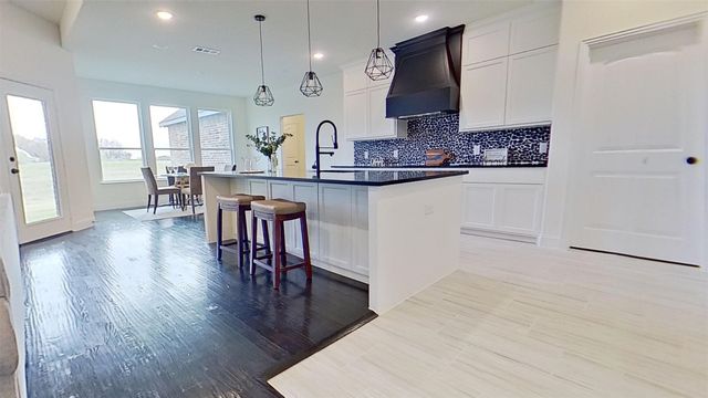 1165 Deerfield Drive, Wills Point, TX 75169