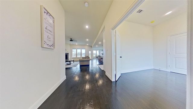 1165 Deerfield Drive, Wills Point, TX 75169