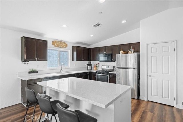 15785 Horizon, Adelanto, CA 92301