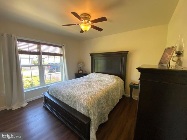 4 WAGTAIL CT, Bechtelsville, PA 19505