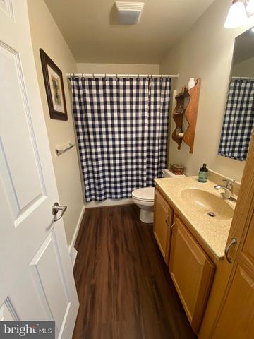 4 WAGTAIL CT, Bechtelsville, PA 19505