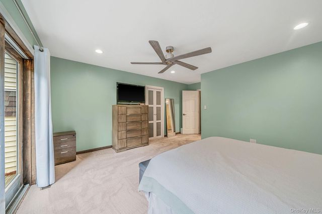 103 Northwood Court, Bayport, NY 11705