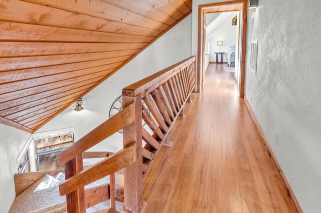 318 Coventry RD, Spicewood, TX 78669