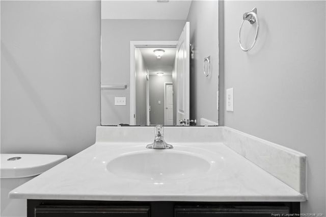 916 Bridlemine Drive, Fuquay Varina, NC 27526