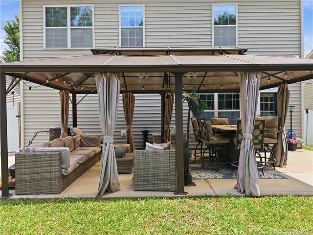 916 Bridlemine Drive, Fuquay Varina, NC 27526