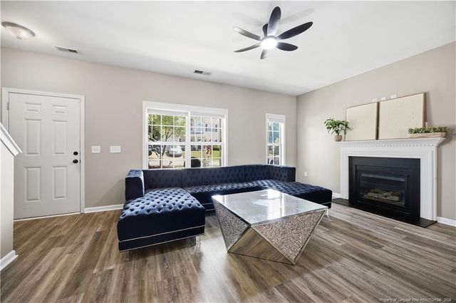 916 Bridlemine Drive, Fuquay Varina, NC 27526