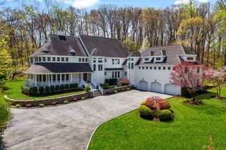 5 Pioneer Trail, Armonk, NY 10504