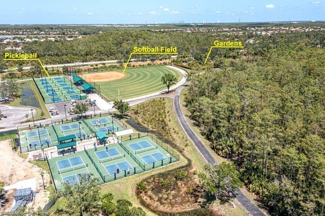 10615 Camarelle CIR, Fort Myers, FL 33913