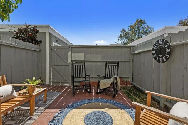 2525 Jefferson Street B, Carlsbad, CA 92008