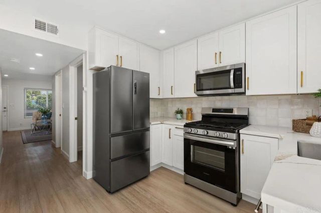 2525 Jefferson Street B, Carlsbad, CA 92008