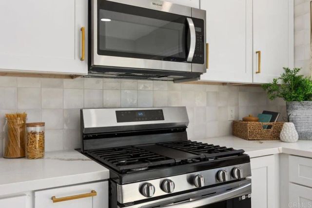 2525 Jefferson Street B, Carlsbad, CA 92008