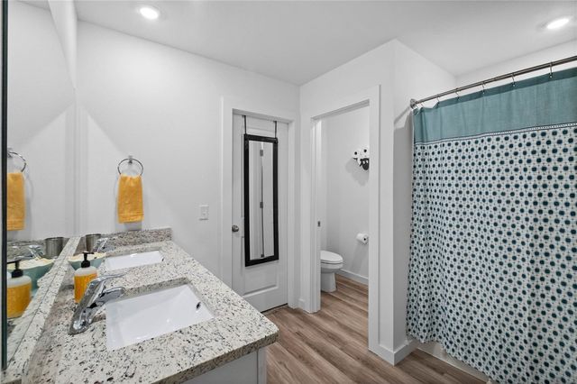 304 NW Bellflower Street, Highfill, AR 72734