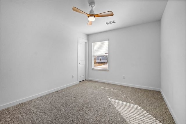 304 NW Bellflower Street, Highfill, AR 72734