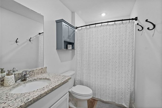 304 NW Bellflower Street, Highfill, AR 72734