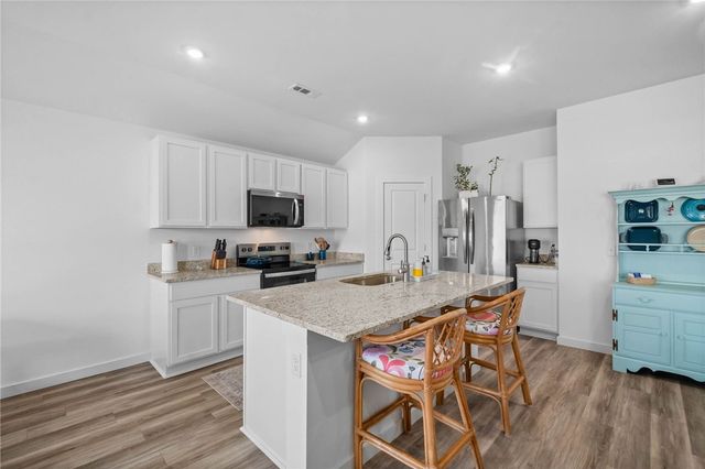 304 NW Bellflower Street, Highfill, AR 72734