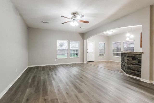 12927 Pine Woods Street, Tomball, TX 77375