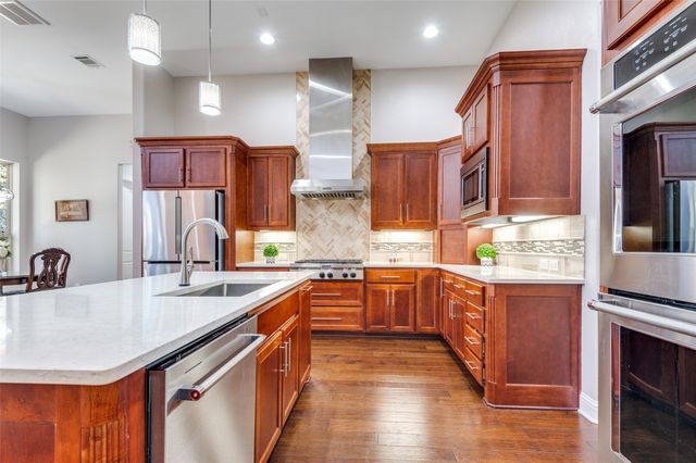 6909 Schubert, Colleyville, TX 76034