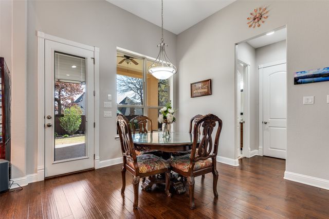 6909 Schubert, Colleyville, TX 76034