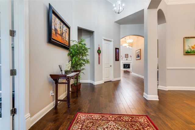 6909 Schubert, Colleyville, TX 76034