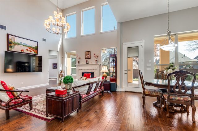 6909 Schubert, Colleyville, TX 76034