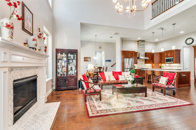 6909 Schubert, Colleyville, TX 76034